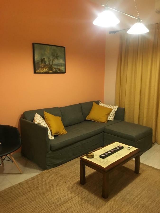 Central 2-Bedroom Luxury Apartment Heraklion  Bagian luar foto