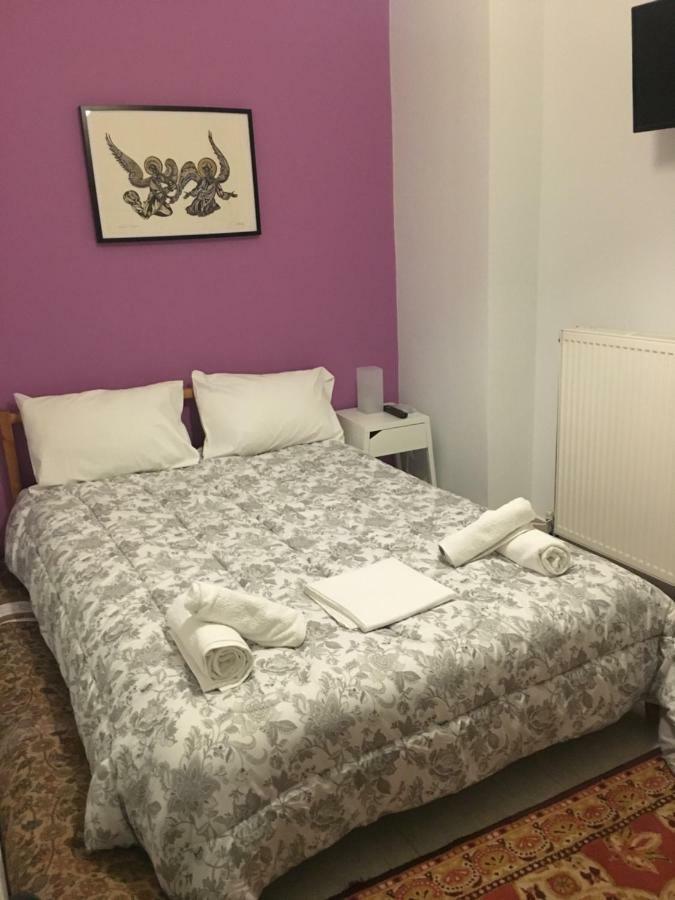 Central 2-Bedroom Luxury Apartment Heraklion  Bagian luar foto