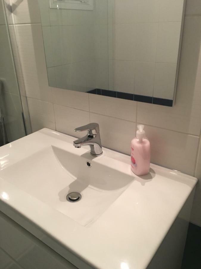 Central 2-Bedroom Luxury Apartment Heraklion  Bagian luar foto