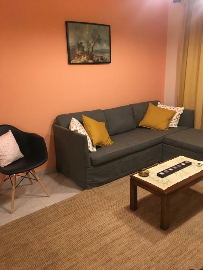 Central 2-Bedroom Luxury Apartment Heraklion  Bagian luar foto